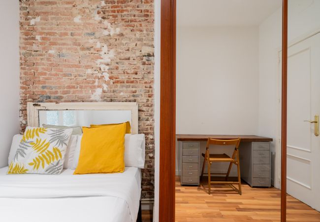 Apartamento en Madrid - COZY APARTMENT PLAZA DE LAVAPIES DE ALQUILER TEMPORAL Apartamento en Madrid - COZY APARTMENT PLAZA DE LAVAPIES DE ALQUILER TEMPORAL