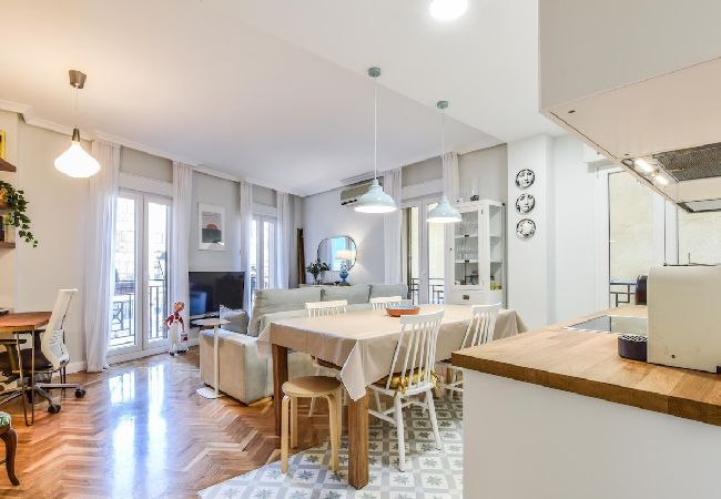 Apartamento en Madrid - apartamento reformado en Lavapiés de alquiler temporal Apartamento en Madrid - apartamento reformado en Lavapiés de alquiler temporal