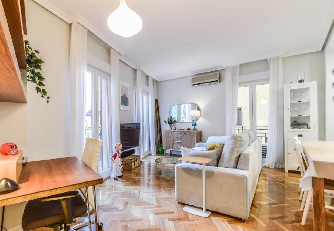 Apartamento en Madrid - apartamento reformado en Lavapiés de alquiler temporal Apartamento en Madrid - apartamento reformado en Lavapiés de alquiler temporal