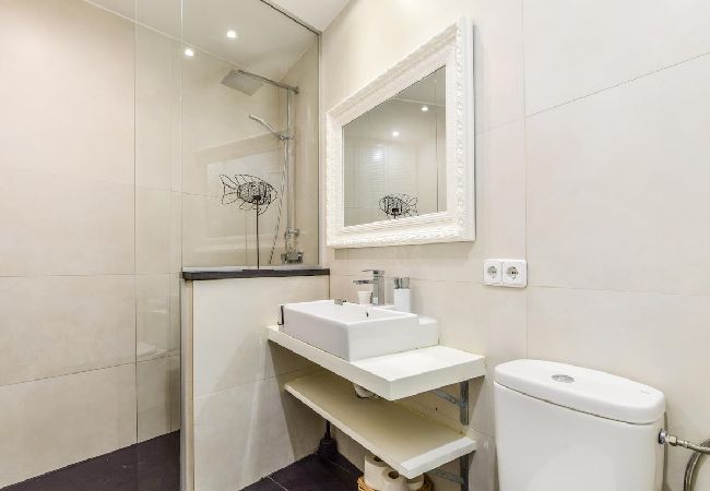 Apartamento en Madrid - apartamento reformado en Lavapiés de alquiler temporal Apartamento en Madrid - apartamento reformado en Lavapiés de alquiler temporal