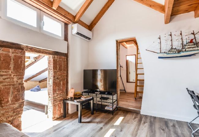 Apartamento en Madrid - ático espacioso en malasaña de alquiler temporal Apartamento en Madrid - ático espacioso en malasaña de alquiler temporal