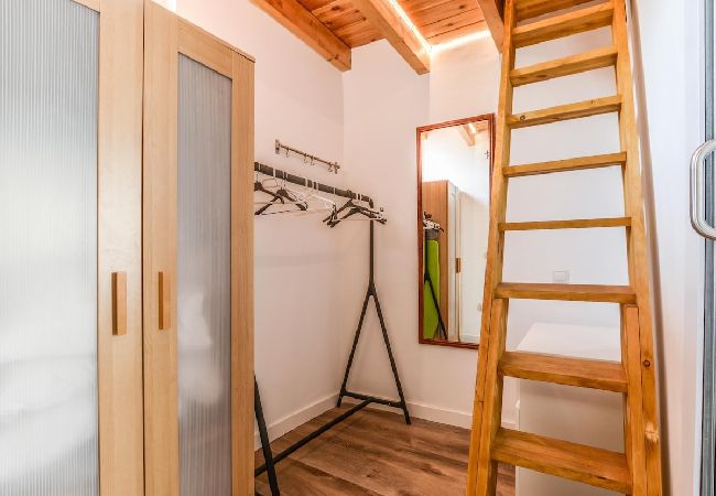 Apartamento en Madrid - ático espacioso en malasaña de alquiler temporal Apartamento en Madrid - ático espacioso en malasaña de alquiler temporal