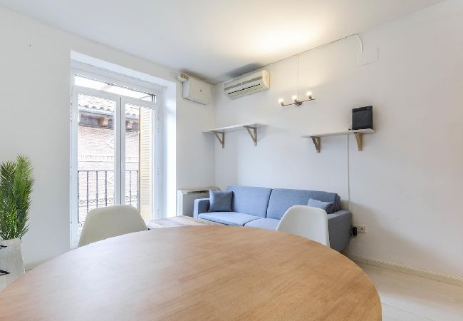 Apartamento en Madrid - APARTAMENTO EN CAVA BAJA DE ALQUILER TEMPORAL Apartamento en Madrid - APARTAMENTO EN CAVA BAJA DE ALQUILER TEMPORAL