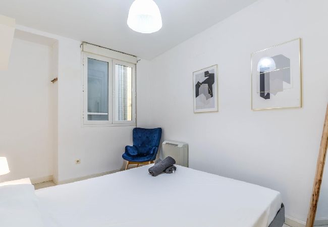 Apartamento en Madrid - APARTAMENTO EN CAVA BAJA DE ALQUILER TEMPORAL Apartamento en Madrid - APARTAMENTO EN CAVA BAJA DE ALQUILER TEMPORAL