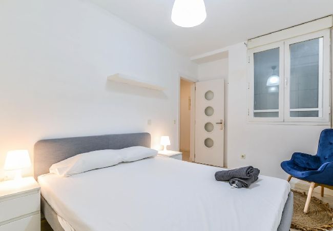 Apartamento en Madrid - APARTAMENTO EN CAVA BAJA DE ALQUILER TEMPORAL Apartamento en Madrid - APARTAMENTO EN CAVA BAJA DE ALQUILER TEMPORAL