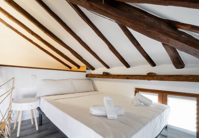 Apartamento en Madrid - atico en malasaña de alquiler temporal Apartamento en Madrid - atico en malasaña de alquiler temporal