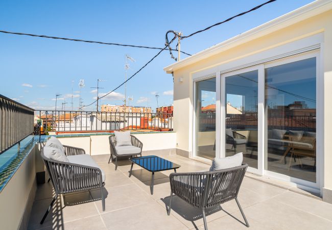 Apartamento en Madrid - atico reformado de alquiler temporal Apartamento en Madrid - atico reformado de alquiler temporal