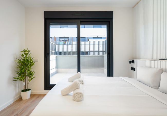 Apartamento en San Sebastián de los Reyes -  apartamento reformado con garaje y piscina de alquiler temporal Apartamento en San Sebastián de los Reyes -  apartamento reformado con garaje y piscina de alquiler temporal
