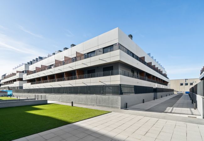 Apartamento en San Sebastián de los Reyes -  apartamento reformado con garaje y piscina de alquiler temporal Apartamento en San Sebastián de los Reyes -  apartamento reformado con garaje y piscina de alquiler temporal