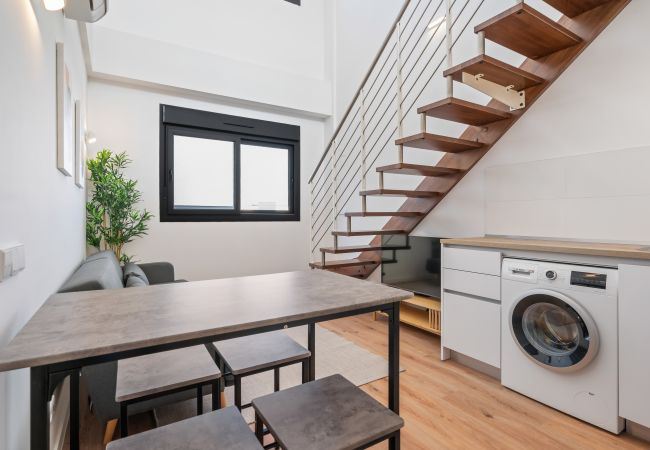 Apartamento en San Sebastián de los Reyes - duplex con terraza y garaje de alquiler temporal Apartamento en San Sebastián de los Reyes - duplex con terraza y garaje de alquiler temporal