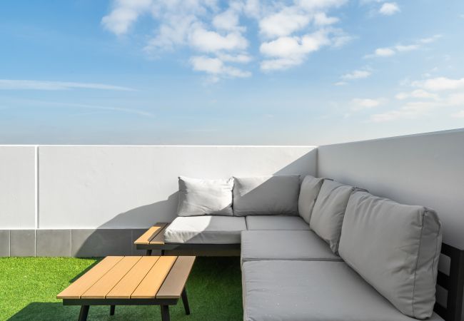 Apartamento en San Sebastián de los Reyes - duplex con terraza y garaje de alquiler temporal Apartamento en San Sebastián de los Reyes - duplex con terraza y garaje de alquiler temporal