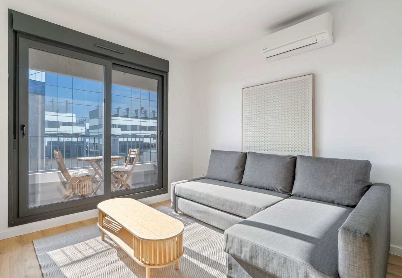 Apartamento en San Sebastián de los Reyes - apartamento reformado con garaje y piscina de alquiler temporal