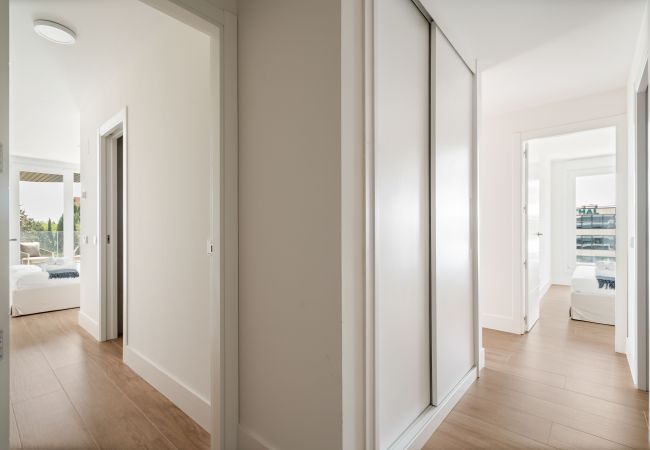 Apartamento en Madrid - Urban Elite – Pool & Garage ALQUILER TEMPORAL Apartamento en Madrid - Urban Elite – Pool & Garage ALQUILER TEMPORAL