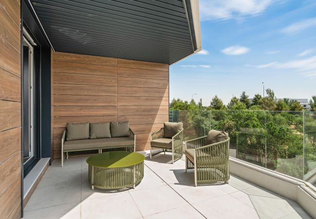 Apartamento en Madrid - Urban Elite – Pool & Garage ALQUILER TEMPORAL Apartamento en Madrid - Urban Elite – Pool & Garage ALQUILER TEMPORAL