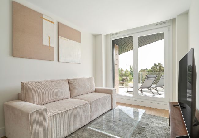 Apartamento en Madrid - Urban Elite – Pool & Garage ALQUILER TEMPORAL Apartamento en Madrid - Urban Elite – Pool & Garage ALQUILER TEMPORAL