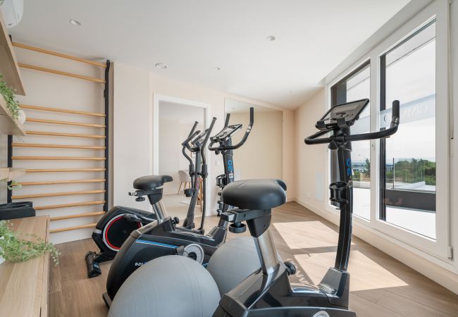 Apartamento en Madrid - Urban Elite – Pool & Garage ALQUILER TEMPORAL Apartamento en Madrid - Urban Elite – Pool & Garage ALQUILER TEMPORAL