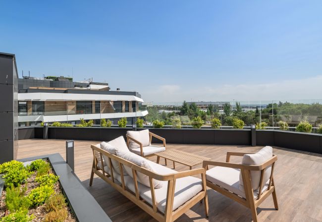 Apartamento en Madrid - Urban Elite – Pool & Garage ALQUILER TEMPORAL Apartamento en Madrid - Urban Elite – Pool & Garage ALQUILER TEMPORAL