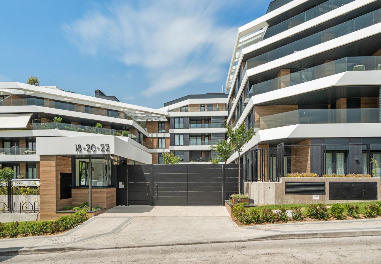 Apartamento en Madrid - Urban Elite – Pool & Garage ALQUILER TEMPORAL Apartamento en Madrid - Urban Elite – Pool & Garage ALQUILER TEMPORAL