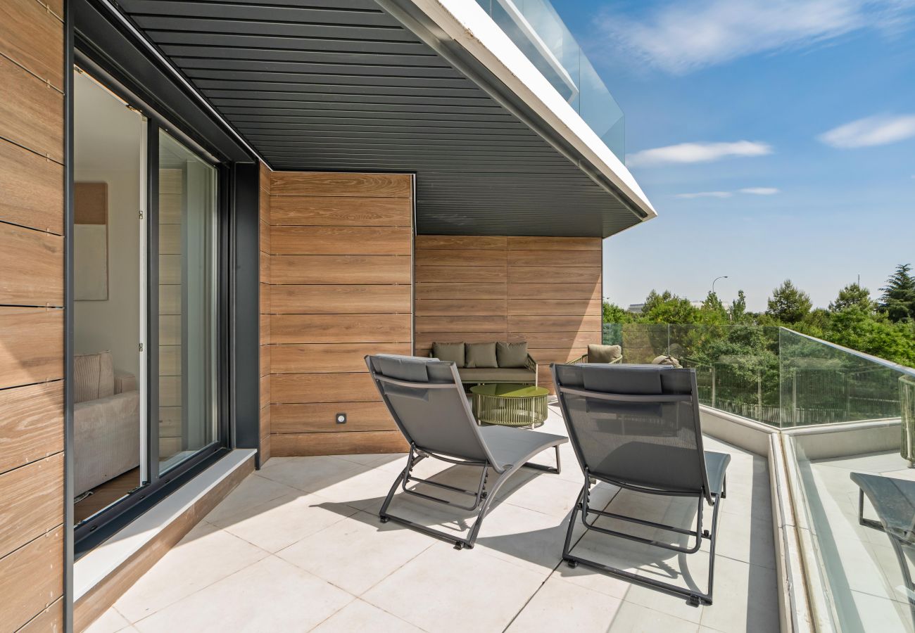 Apartamento en Madrid - Urban Elite – Pool & Garage ALQUILER TEMPORAL Apartamento en Madrid - Urban Elite – Pool & Garage ALQUILER TEMPORAL