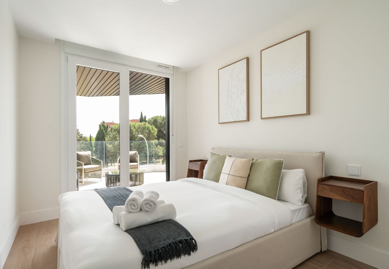 Apartamento en Madrid - Urban Elite – Pool & Garage ALQUILER TEMPORAL Apartamento en Madrid - Urban Elite – Pool & Garage ALQUILER TEMPORAL