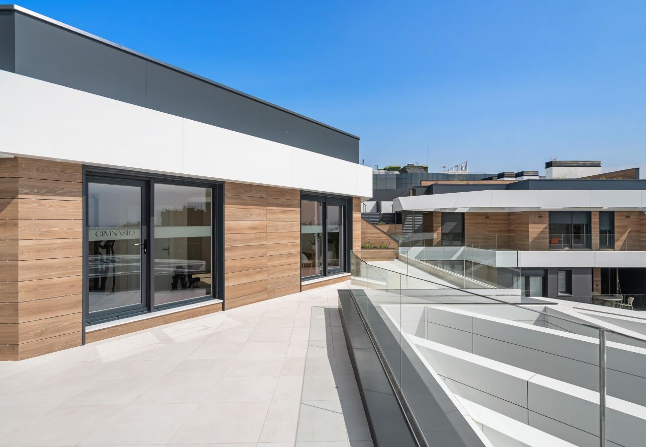 Apartamento en Madrid - Urban Elite – Pool & Garage ALQUILER TEMPORAL Apartamento en Madrid - Urban Elite – Pool & Garage ALQUILER TEMPORAL