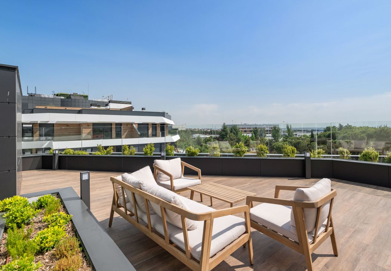 Apartamento en Madrid - Urban Elite – Pool & Garage ALQUILER TEMPORAL Apartamento en Madrid - Urban Elite – Pool & Garage ALQUILER TEMPORAL