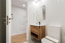 Apartamento en San Sebastián de los Reyes -  apartamento reformado con garaje y piscina de alquiler temporal