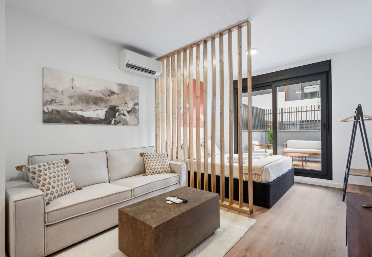 Apartamento en San Sebastián de los Reyes - Exclusivo apartamento con terraza privada, piscina, gimnasio y coworking en Madrid