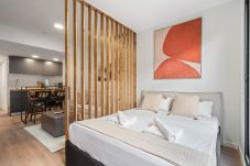 Apartamento en San Sebastián de los Reyes - Exclusivo apartamento con terraza privada, piscina, gimnasio y coworking en Madrid