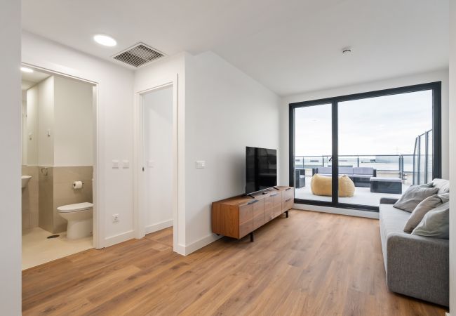 Apartamento en San Sebastián de los Reyes - atico con terraza The Kings Residence: Business Ready