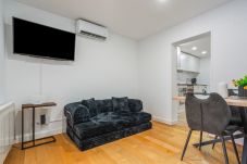 Apartamento en Madrid - La Palma Corporate Retreat con Terraza Privada